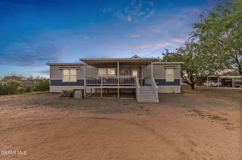 681 Edna St, Chaparral, NM 88081