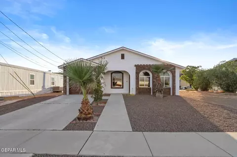 2712 Rita St, Sunland Park, NM 88063