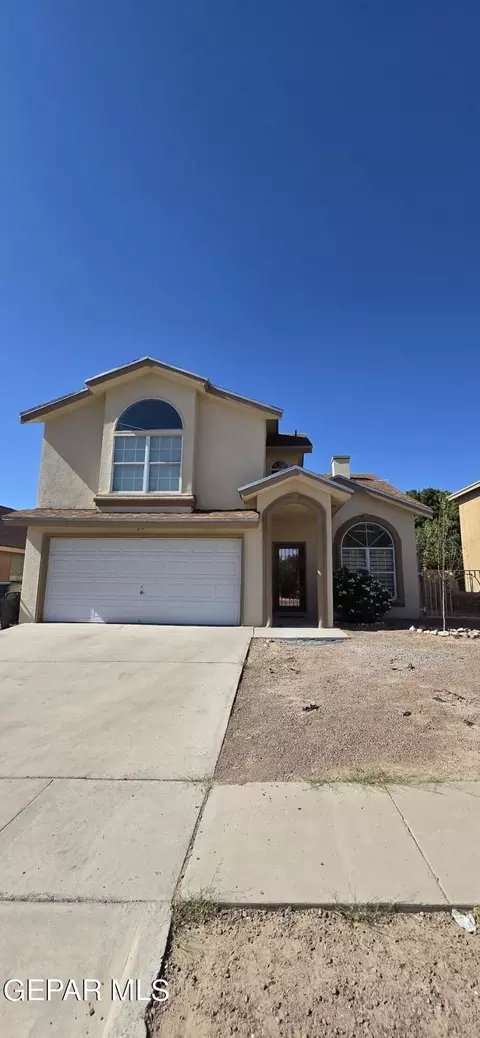 7905 Thunderstorm Dr, El Paso, TX 79932