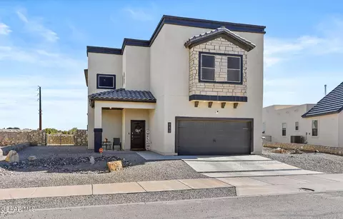 940 Crooked River Dr, El Paso, TX 79932
