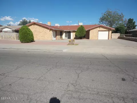 9313 Darlina Dr #& 9315, El Paso, TX 79925