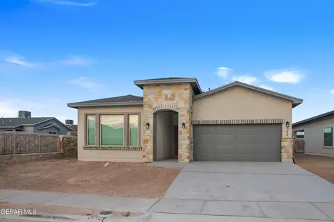 7417 Norte Portugal Ln, El Paso, TX 79934