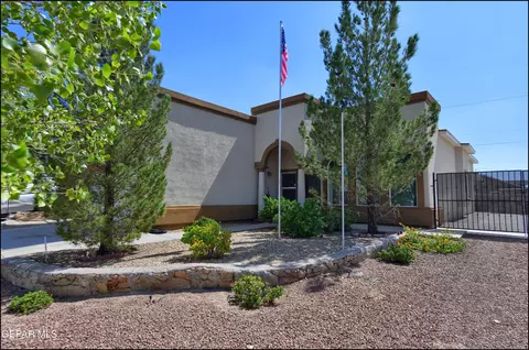 12756 Maria L Fernandez, El Paso, TX 79938