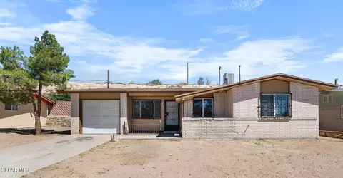 8141 Staghorn Dr, El Paso, TX 79907
