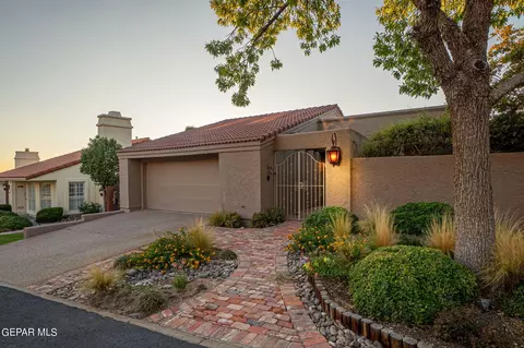 1015 Los Jardines Cir, El Paso, TX 79912