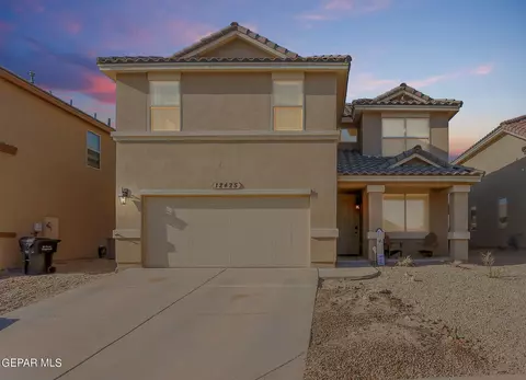 12425 Chamberlain Dr, Horizon City, TX 79928