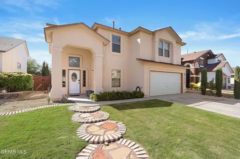 12620 Tierra Cuervo Dr, El Paso, TX 79938