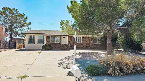 842 Bayonne Ln, El Paso, TX 79907