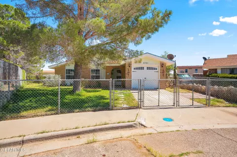 6721 Stone Ct, El Paso, TX 79924