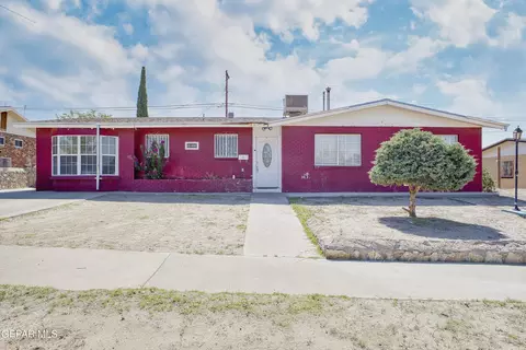 10400 Sugarberry Dr, El Paso, TX 79925