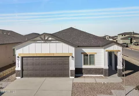 1024 Callie Ct, Socorro, TX 79927
