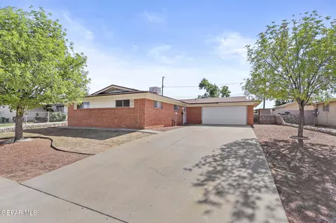 8120 W Wh Burges Dr, El Paso, TX 79925