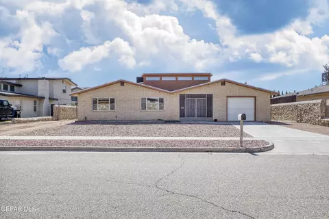 11440 Ardelle Ave, El Paso, TX 79936