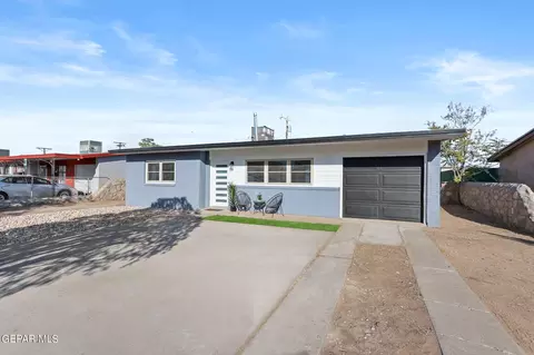 9016 Mount Delano Dr, El Paso, TX 79904