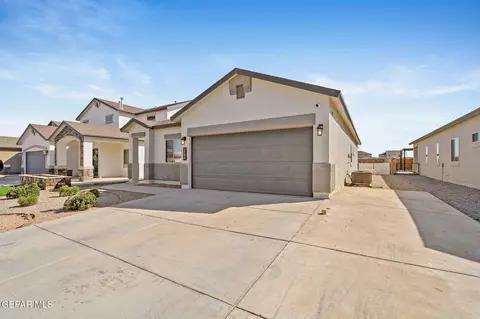 3704 Surmise St, El Paso, TX 79938