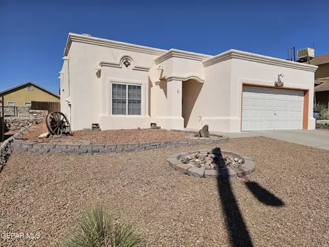 7135 Desert Jewel Dr, El Paso, TX 79912