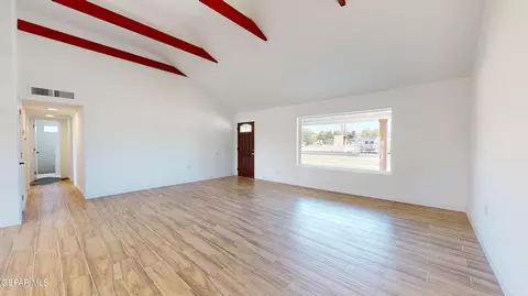 8334 N North Loop Dr, El Paso, TX 79907 photo 9