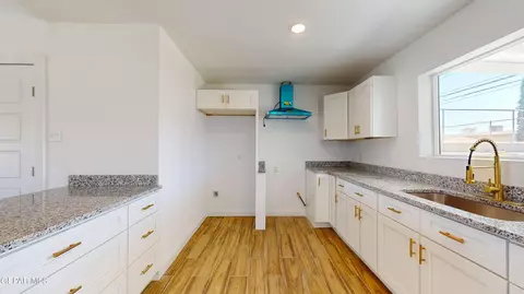 8334 N North Loop Dr, El Paso, TX 79907 photo 13