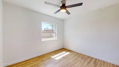 8334 N North Loop Dr, El Paso, TX 79907 photo 19