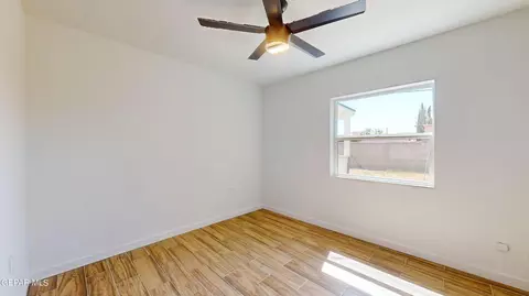 8334 N North Loop Dr, El Paso, TX 79907 photo 16