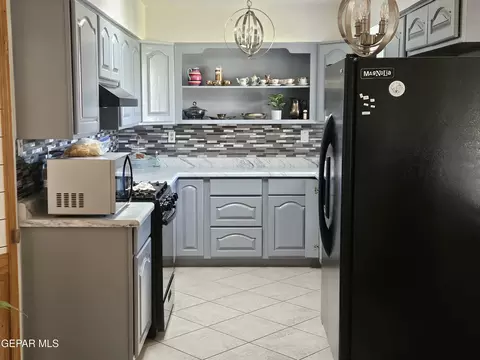 Kitchen - 9937 Bomarc St E, El Paso, TX 79924 photo 1 of 4