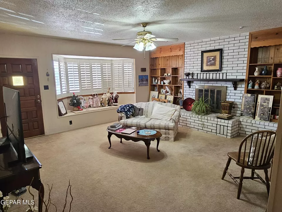 Living - 9937 Bomarc St E, El Paso, TX 79924 photo 3 of 3