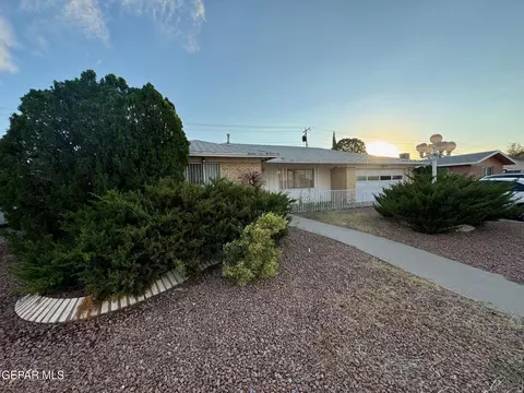 9944 Lockerbie Ave, El Paso, TX 79925