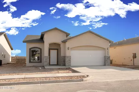 134 Ruth Trl, Santa Teresa, NM 88008
