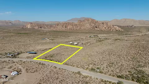 6920 Stack Pole Rd, El Paso, TX 79938