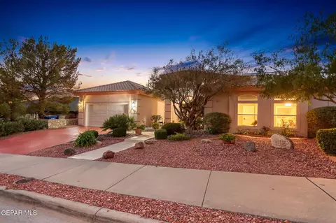 5567 Buckley Dr, El Paso, TX 79912