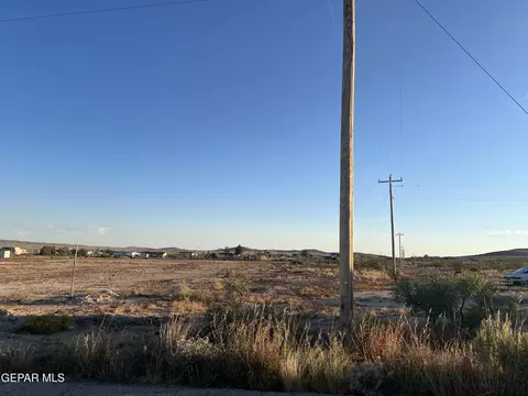 19504 Gary Lee, El Paso, TX 79938
