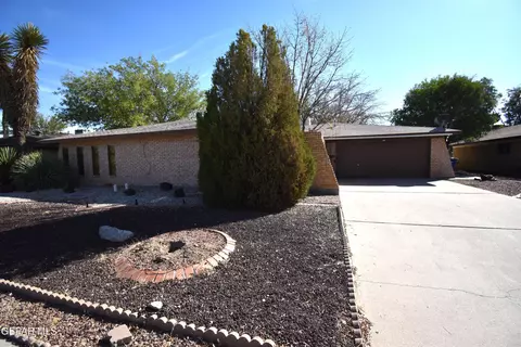 10604 Janway Dr, El Paso, TX 79935