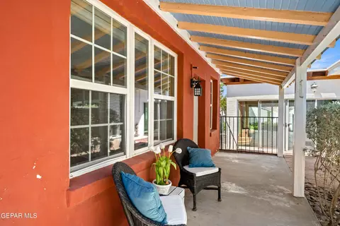 Exterior - 620 Blacker Ave, El Paso, TX 79902 photo 13 of 28