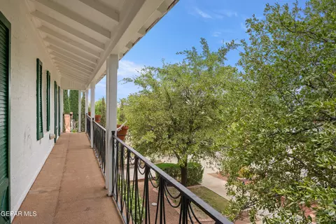 Exterior - 620 Blacker Ave, El Paso, TX 79902 photo 9 of 28