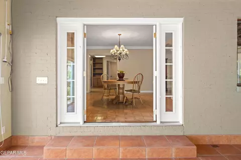 Exterior - 620 Blacker Ave, El Paso, TX 79902 photo 4 of 28
