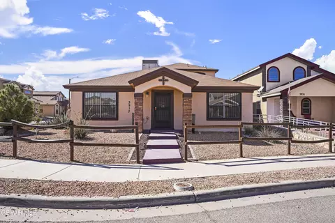 3917 Hueco Valley Dr, El Paso, TX 79938