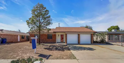 1013 Mohegan Ln, El Paso, TX 79912