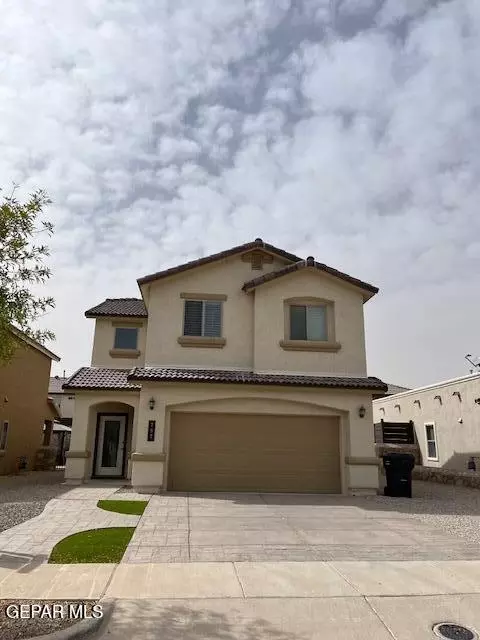 797 Pixton Rd, El Paso, TX 79928