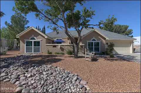 108 Morning Star Rd, Santa Teresa, NM 88008