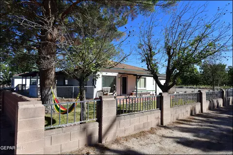 650 W San Miguel St, La Mesa, NM 88044