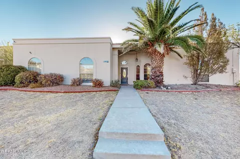 1100 Regal Ridge Dr, El Paso, TX 79912
