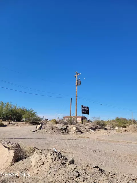 421 E Joy Dr, Anthony, NM 88021 photo 2