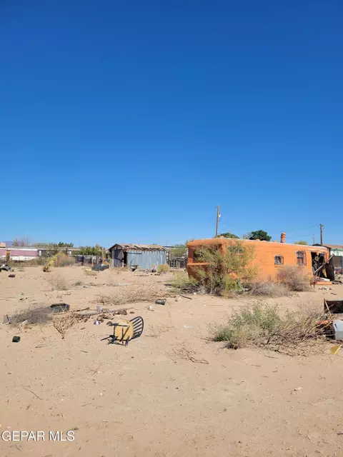 421 E Joy Dr, Anthony, NM 88021 photo 9