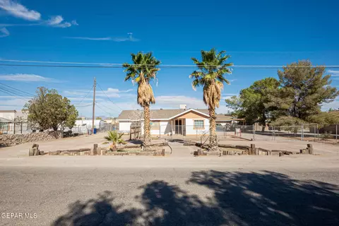 241 Smith Rd, El Paso, TX 79907