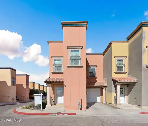 3150 N Yarbrough Dr #D1, El Paso, TX 79925