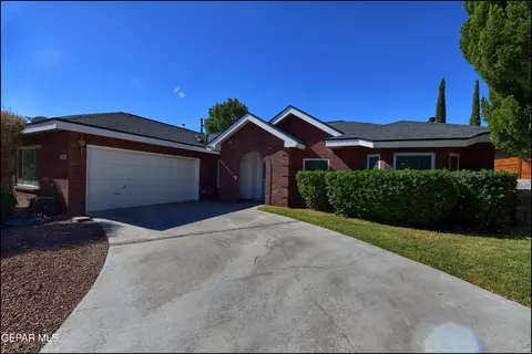 1149 Regal Ridge Dr, El Paso, TX 79912