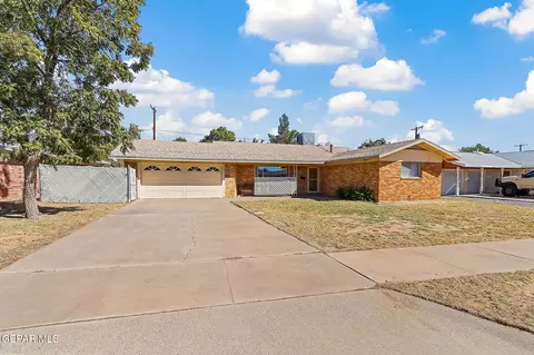 10037 Suez Dr, El Paso, TX 79925