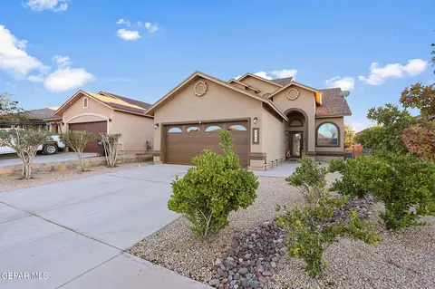 13140 Kestrel Ave, Horizon City, TX 79928