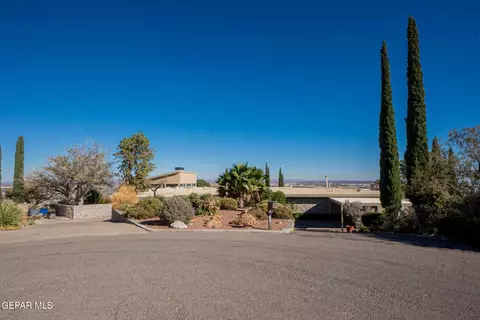 3128 Devils Tower Cir, El Paso, TX 79904