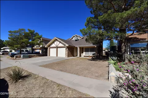 10939 Yogi Berra Cir, El Paso, TX 79934